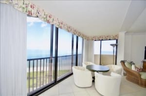 An image of a balcony at a rental near a Naples brewery.