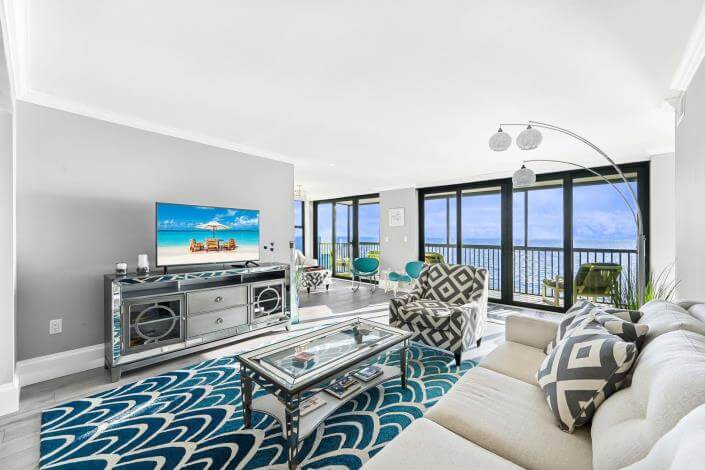 The living area of one of the best places to stay in Naples, Florida.